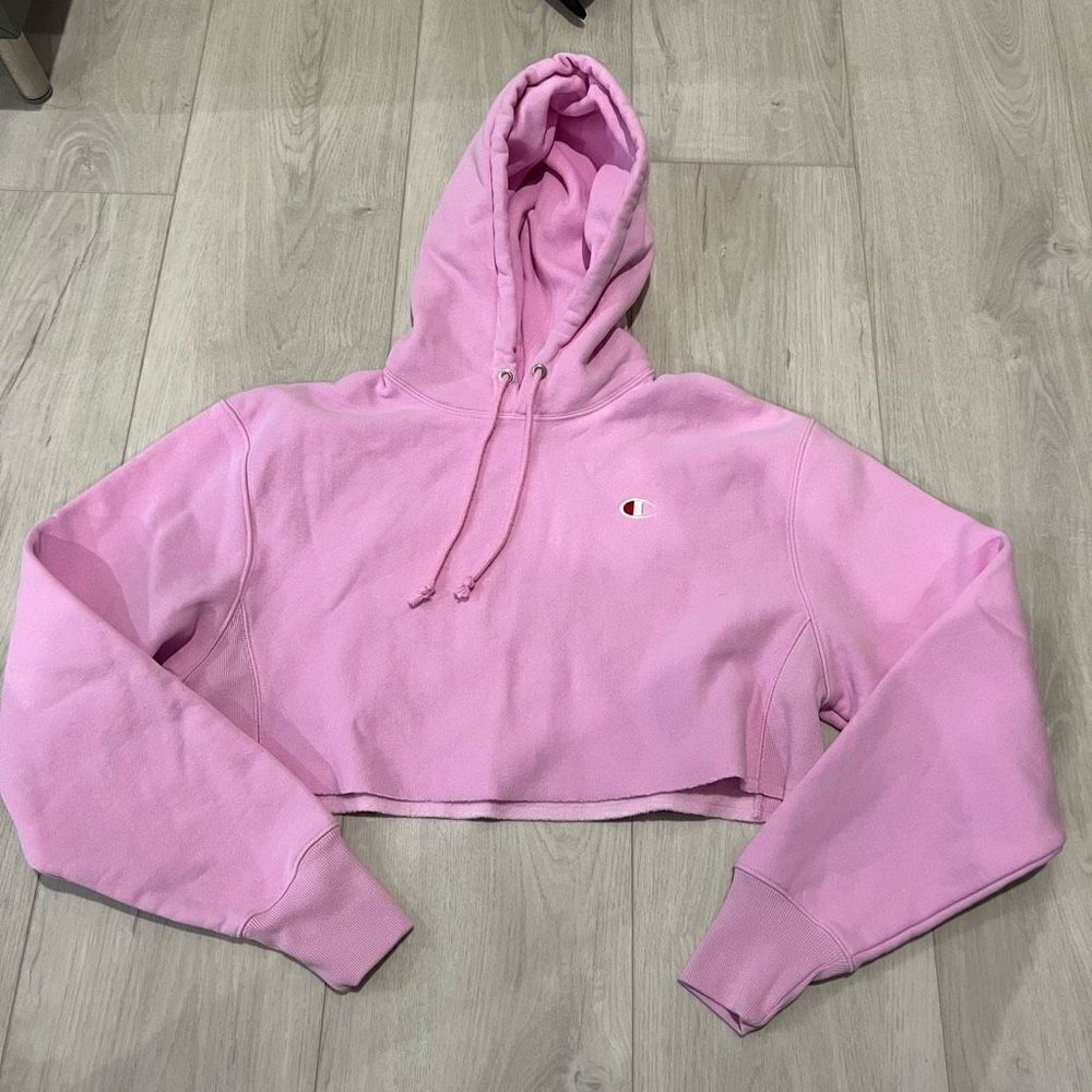 Champions Cropped
Cut Off Hoodie size s